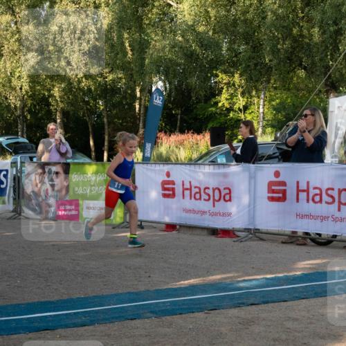 07.09.2025 - 19. Norderstedt Triathlon Zöllner http://msf.ph/oto/8768231 07.09.2025 09:16:26 Ziel 2, 11 meine-sportfotos.de