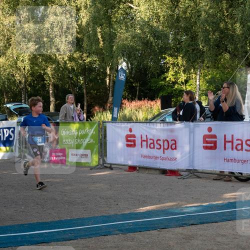 07.09.2025 - 19. Norderstedt Triathlon Zöllner http://msf.ph/oto/8768241 07.09.2025 09:16:32 Ziel 11, 16, 38 meine-sportfotos.de