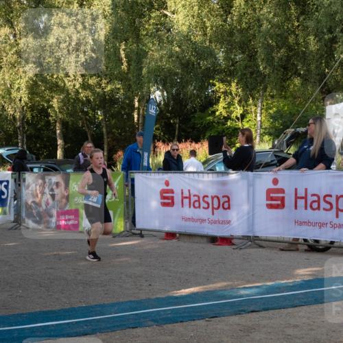 07.09.2025 - 19. Norderstedt Triathlon Zöllner http://msf.ph/oto/8768292 07.09.2025 09:17:04 Ziel 6, 28 meine-sportfotos.de