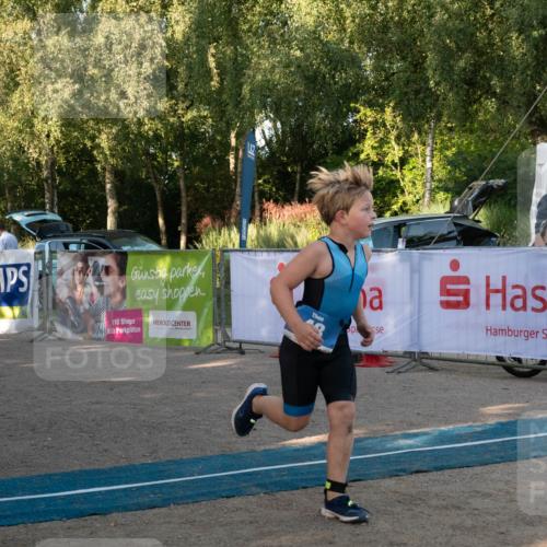 07.09.2025 - 19. Norderstedt Triathlon Zöllner http://msf.ph/oto/8768424 07.09.2025 09:17:37 Ziel 8, 13, 47, 48 meine-sportfotos.de