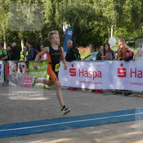 07.09.2025 - 19. Norderstedt Triathlon Zöllner http://msf.ph/oto/8768737 07.09.2025 09:46:57 Ziel 556, 570, 633 meine-sportfotos.de