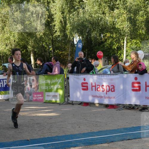 07.09.2025 - 19. Norderstedt Triathlon Zöllner http://msf.ph/oto/8768774 07.09.2025 09:47:27 Ziel 568 meine-sportfotos.de