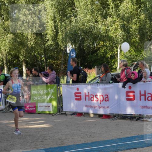 07.09.2025 - 19. Norderstedt Triathlon Zöllner http://msf.ph/oto/8768835 07.09.2025 09:48:12 Ziel 566, 614 meine-sportfotos.de