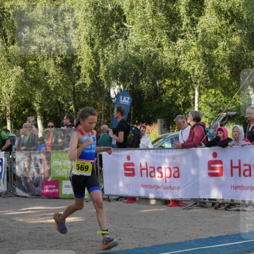 07.09.2025 - 19. Norderstedt Triathlon Zöllner http://msf.ph/oto/8768952 07.09.2025 09:48:49 Ziel 569 meine-sportfotos.de