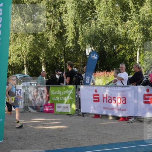 07.09.2025 - 19. Norderstedt Triathlon Zöllner http://msf.ph/oto/8769032 07.09.2025 09:49:43 Ziel 555, 624 meine-sportfotos.de