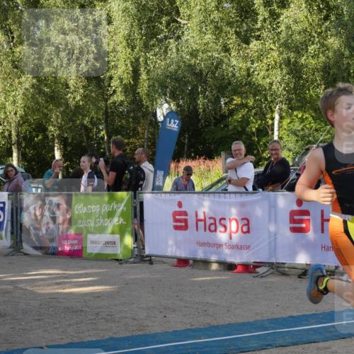 07.09.2025 - 19. Norderstedt Triathlon Zöllner http://msf.ph/oto/8769063 07.09.2025 09:49:53 Ziel 577, 618 meine-sportfotos.de
