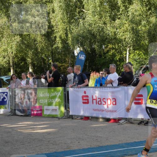 07.09.2025 - 19. Norderstedt Triathlon Zöllner http://msf.ph/oto/8769101 07.09.2025 09:50:14 Ziel 597, 634 meine-sportfotos.de