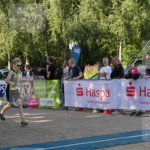 07.09.2025 - 19. Norderstedt Triathlon Zöllner http://msf.ph/oto/8769107 07.09.2025 09:50:15 Ziel 597, 619, 634 meine-sportfotos.de