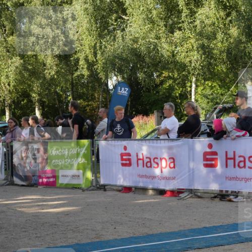 07.09.2025 - 19. Norderstedt Triathlon Zöllner http://msf.ph/oto/8769138 07.09.2025 09:50:20 Ziel 597, 619 meine-sportfotos.de
