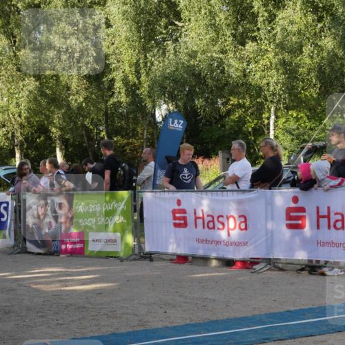 07.09.2025 - 19. Norderstedt Triathlon Zöllner http://msf.ph/oto/8769142 07.09.2025 09:50:21 Ziel 597, 619 meine-sportfotos.de