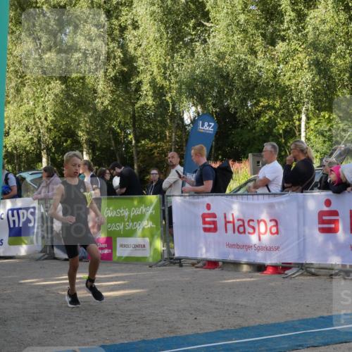 07.09.2025 - 19. Norderstedt Triathlon Zöllner http://msf.ph/oto/8769149 07.09.2025 09:50:26 Ziel 584, 619 meine-sportfotos.de