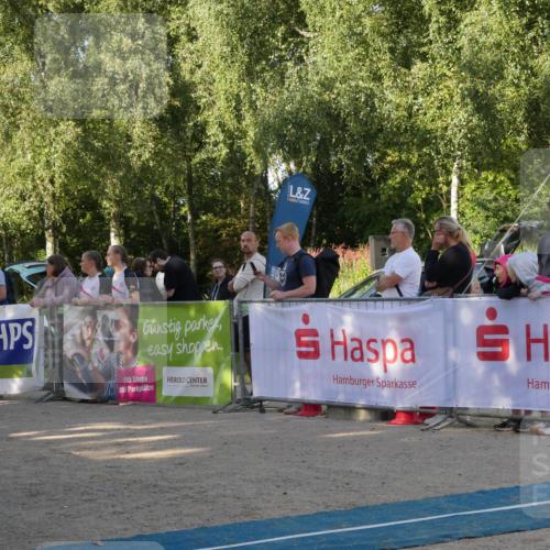 07.09.2025 - 19. Norderstedt Triathlon Zöllner http://msf.ph/oto/8769158 07.09.2025 09:50:28 Ziel 584 meine-sportfotos.de