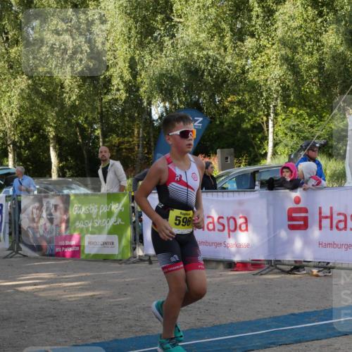 07.09.2025 - 19. Norderstedt Triathlon Zöllner http://msf.ph/oto/8769341 07.09.2025 09:53:34 Ziel 558, 596 meine-sportfotos.de