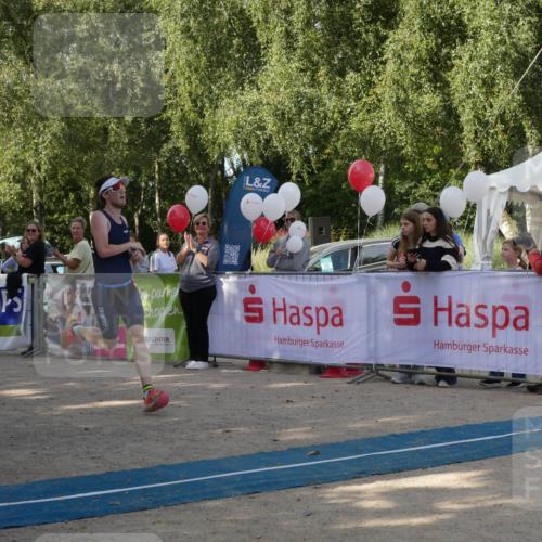 07.09.2025 - 19. Norderstedt Triathlon Zöllner http://msf.ph/oto/8769474 07.09.2025 10:37:24 Ziel 1149 meine-sportfotos.de
