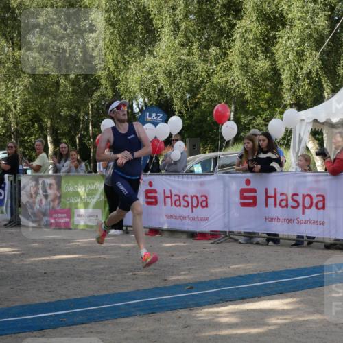 07.09.2025 - 19. Norderstedt Triathlon Zöllner http://msf.ph/oto/8769479 07.09.2025 10:37:24 Ziel 1149 meine-sportfotos.de