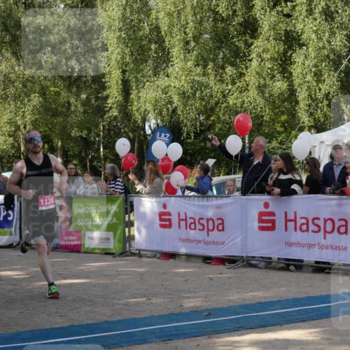 07.09.2025 - 19. Norderstedt Triathlon Zöllner http://msf.ph/oto/8769490 07.09.2025 10:38:48 Ziel 1138 meine-sportfotos.de