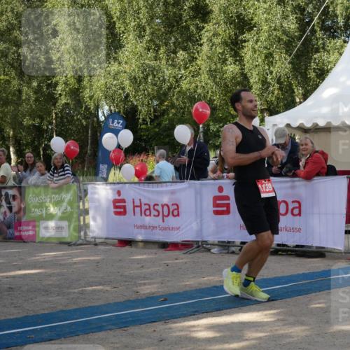 07.09.2025 - 19. Norderstedt Triathlon Zöllner http://msf.ph/oto/8769536 07.09.2025 10:39:18 Ziel 1139 meine-sportfotos.de