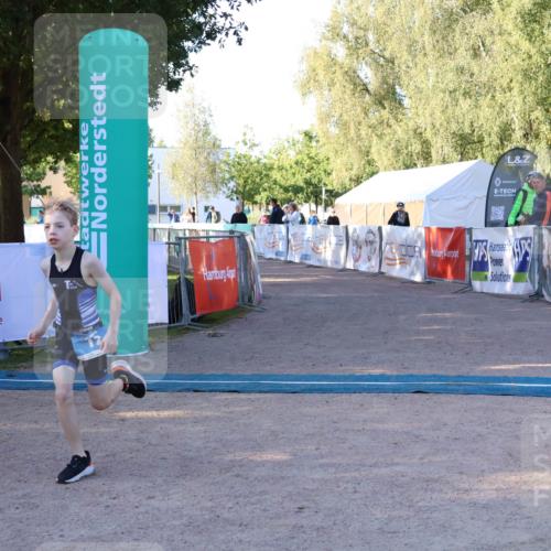 07.09.2025 - 19. Norderstedt Triathlon Zöllner http://msf.ph/oto/8769592 07.09.2025 09:12:59 Ziel 12 meine-sportfotos.de