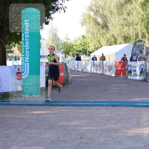 07.09.2025 - 19. Norderstedt Triathlon Zöllner http://msf.ph/oto/8769608 07.09.2025 09:13:21 Ziel 4 meine-sportfotos.de