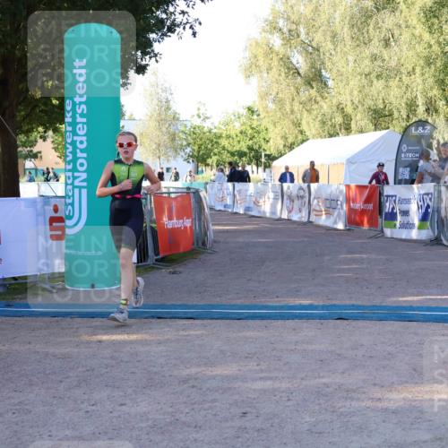 07.09.2025 - 19. Norderstedt Triathlon Zöllner http://msf.ph/oto/8769616 07.09.2025 09:13:22 Ziel 4 meine-sportfotos.de