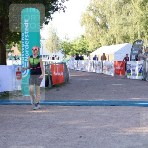 07.09.2025 - 19. Norderstedt Triathlon Zöllner http://msf.ph/oto/8769619 07.09.2025 09:13:22 Ziel 4 meine-sportfotos.de