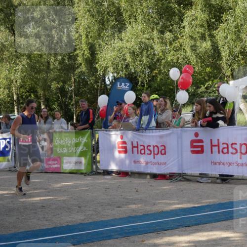 07.09.2025 - 19. Norderstedt Triathlon Zöllner http://msf.ph/oto/8769621 07.09.2025 10:45:37 Ziel 1111 meine-sportfotos.de
