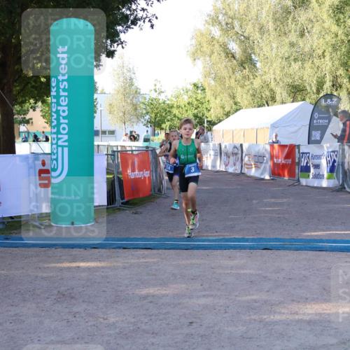 07.09.2025 - 19. Norderstedt Triathlon Zöllner http://msf.ph/oto/8769739 07.09.2025 09:14:10 Ziel 3, 14, 29, 41, 45, 49, 55 meine-sportfotos.de