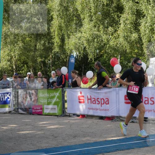 07.09.2025 - 19. Norderstedt Triathlon Zöllner http://msf.ph/oto/8769756 07.09.2025 10:48:25 Ziel 1110, 1151 meine-sportfotos.de