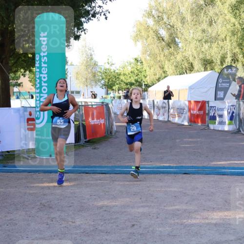 07.09.2025 - 19. Norderstedt Triathlon Zöllner http://msf.ph/oto/8769773 07.09.2025 09:14:14 Ziel 3, 14, 29, 45, 55 meine-sportfotos.de