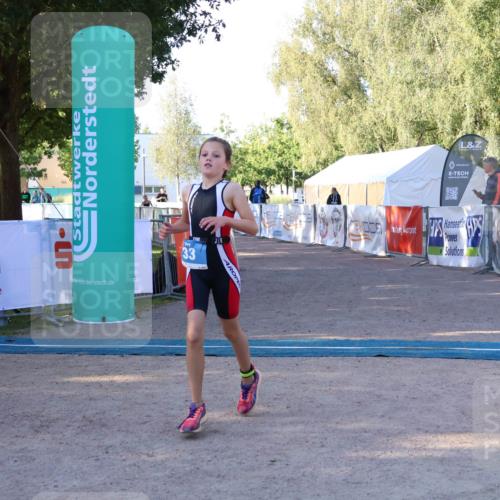 07.09.2025 - 19. Norderstedt Triathlon Zöllner http://msf.ph/oto/8769792 07.09.2025 09:14:33 Ziel 33 meine-sportfotos.de