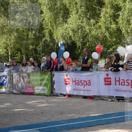 07.09.2025 - 19. Norderstedt Triathlon Zöllner http://msf.ph/oto/8769801 07.09.2025 10:49:05 Ziel 654, 1117 meine-sportfotos.de