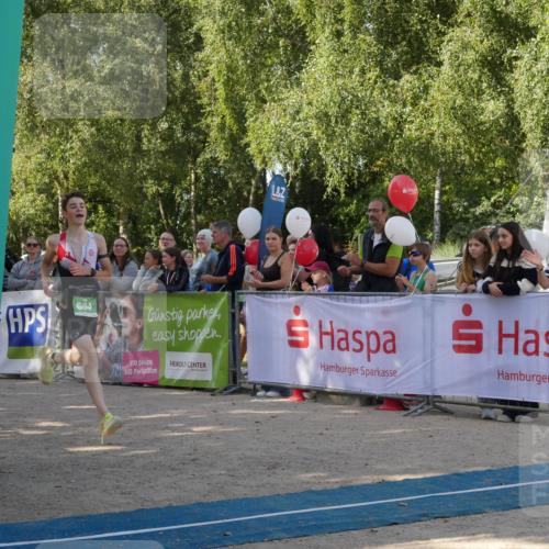 07.09.2025 - 19. Norderstedt Triathlon Zöllner http://msf.ph/oto/8769848 07.09.2025 10:50:15 Ziel 664 meine-sportfotos.de