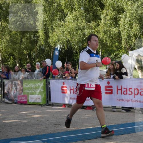 07.09.2025 - 19. Norderstedt Triathlon Zöllner http://msf.ph/oto/8769951 07.09.2025 10:51:06 Ziel 1126 meine-sportfotos.de