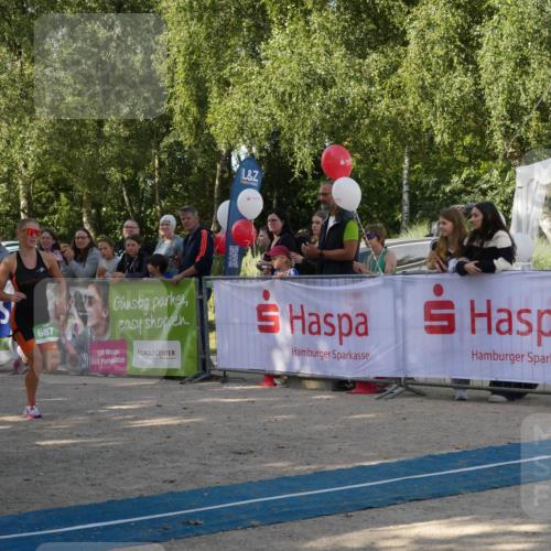 07.09.2025 - 19. Norderstedt Triathlon Zöllner http://msf.ph/oto/8769957 07.09.2025 10:51:20 Ziel 687 meine-sportfotos.de