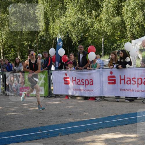 07.09.2025 - 19. Norderstedt Triathlon Zöllner http://msf.ph/oto/8770020 07.09.2025 10:51:41 Ziel 68, 649, 663 meine-sportfotos.de