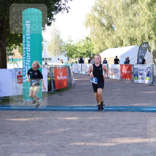 07.09.2025 - 19. Norderstedt Triathlon Zöllner http://msf.ph/oto/8770095 07.09.2025 09:17:04 Ziel 6, 28 meine-sportfotos.de