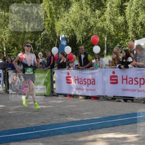 07.09.2025 - 19. Norderstedt Triathlon Zöllner http://msf.ph/oto/8770115 07.09.2025 10:52:16 Ziel 667, 1146 meine-sportfotos.de