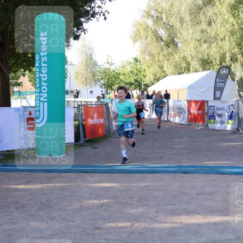 07.09.2025 - 19. Norderstedt Triathlon Zöllner http://msf.ph/oto/8770176 07.09.2025 09:17:30 Ziel 8, 13, 47, 48 meine-sportfotos.de