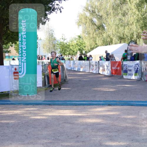 07.09.2025 - 19. Norderstedt Triathlon Zöllner http://msf.ph/oto/8770396 07.09.2025 09:44:44 Ziel 553 meine-sportfotos.de