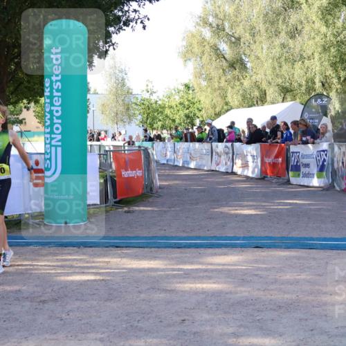 07.09.2025 - 19. Norderstedt Triathlon Zöllner http://msf.ph/oto/8770494 07.09.2025 09:46:04 Ziel 557, 600 meine-sportfotos.de