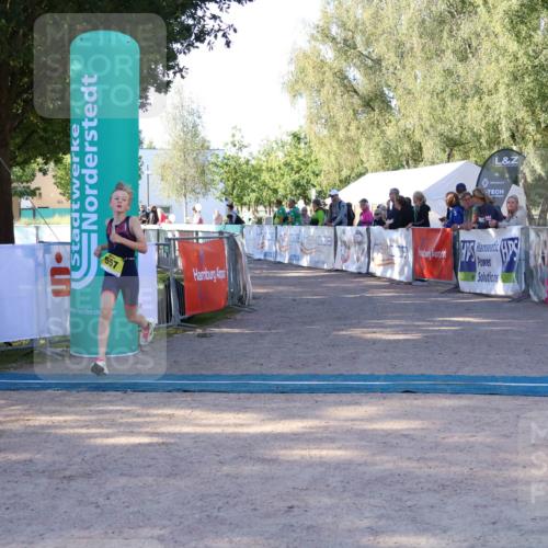 07.09.2025 - 19. Norderstedt Triathlon Zöllner http://msf.ph/oto/8770516 07.09.2025 09:46:09 Ziel 557, 600 meine-sportfotos.de