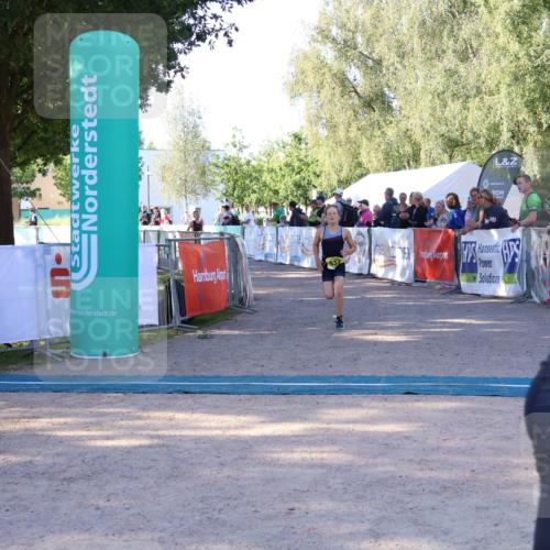 07.09.2025 - 19. Norderstedt Triathlon Zöllner http://msf.ph/oto/8770537 07.09.2025 09:46:52 Ziel 556, 570, 633 meine-sportfotos.de