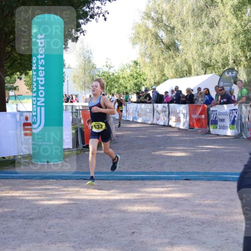 07.09.2025 - 19. Norderstedt Triathlon Zöllner http://msf.ph/oto/8770566 07.09.2025 09:46:54 Ziel 556, 570, 633 meine-sportfotos.de