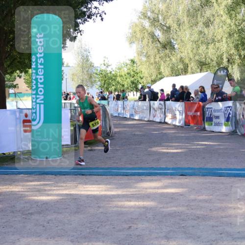 07.09.2025 - 19. Norderstedt Triathlon Zöllner http://msf.ph/oto/8770615 07.09.2025 09:47:05 Ziel 572 meine-sportfotos.de