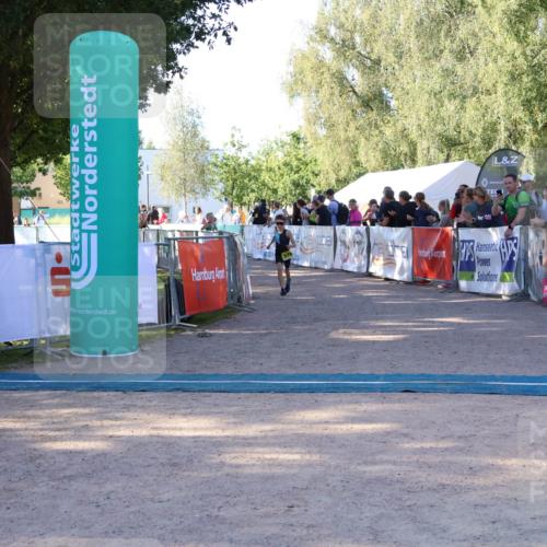07.09.2025 - 19. Norderstedt Triathlon Zöllner http://msf.ph/oto/8770834 07.09.2025 09:48:21 Ziel 559, 576, 607 meine-sportfotos.de