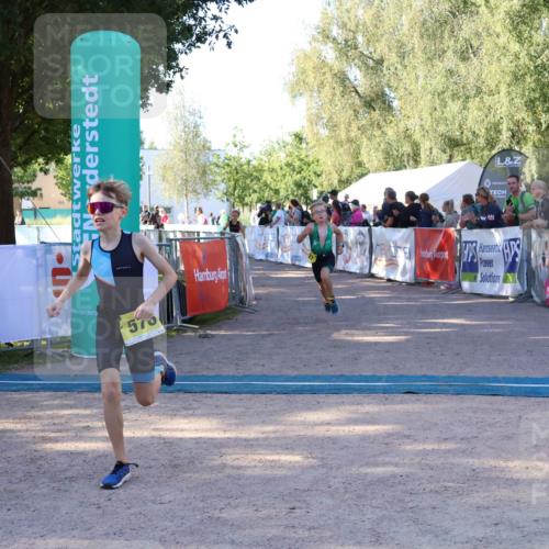 07.09.2025 - 19. Norderstedt Triathlon Zöllner http://msf.ph/oto/8770847 07.09.2025 09:48:25 Ziel 559, 576, 607, 623 meine-sportfotos.de