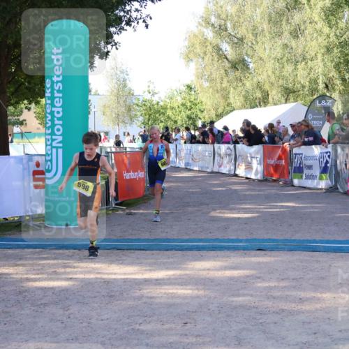 07.09.2025 - 19. Norderstedt Triathlon Zöllner http://msf.ph/oto/8770906 07.09.2025 09:48:33 Ziel 598, 603, 623 meine-sportfotos.de