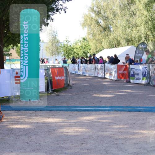 07.09.2025 - 19. Norderstedt Triathlon Zöllner http://msf.ph/oto/8770963 07.09.2025 09:48:49 Ziel 569 meine-sportfotos.de