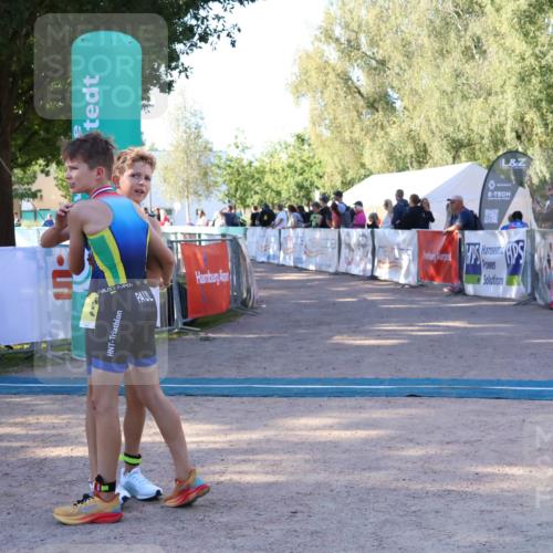 07.09.2025 - 19. Norderstedt Triathlon Zöllner http://msf.ph/oto/8771014 07.09.2025 09:49:03 Ziel 629 meine-sportfotos.de