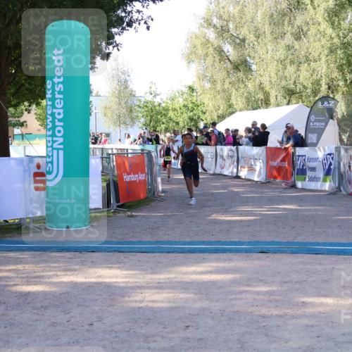 07.09.2025 - 19. Norderstedt Triathlon Zöllner http://msf.ph/oto/8771069 07.09.2025 09:49:25 Ziel 554, 567, 574 meine-sportfotos.de